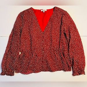 MADEWELL Overture Top in Ditsy Flowers Made of a sheer crinkled fabric